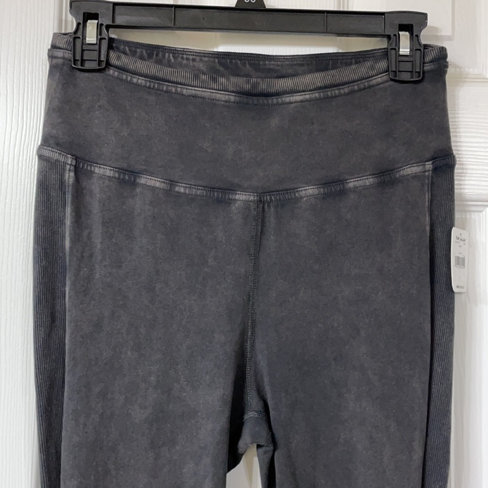 Free People High-Rise Ankle Hot Shot Leggings - Picture 10 of 13
